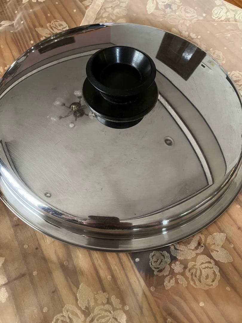 ロイヤルクイーン　ステンレス製 中型 両手鍋 蓋付き