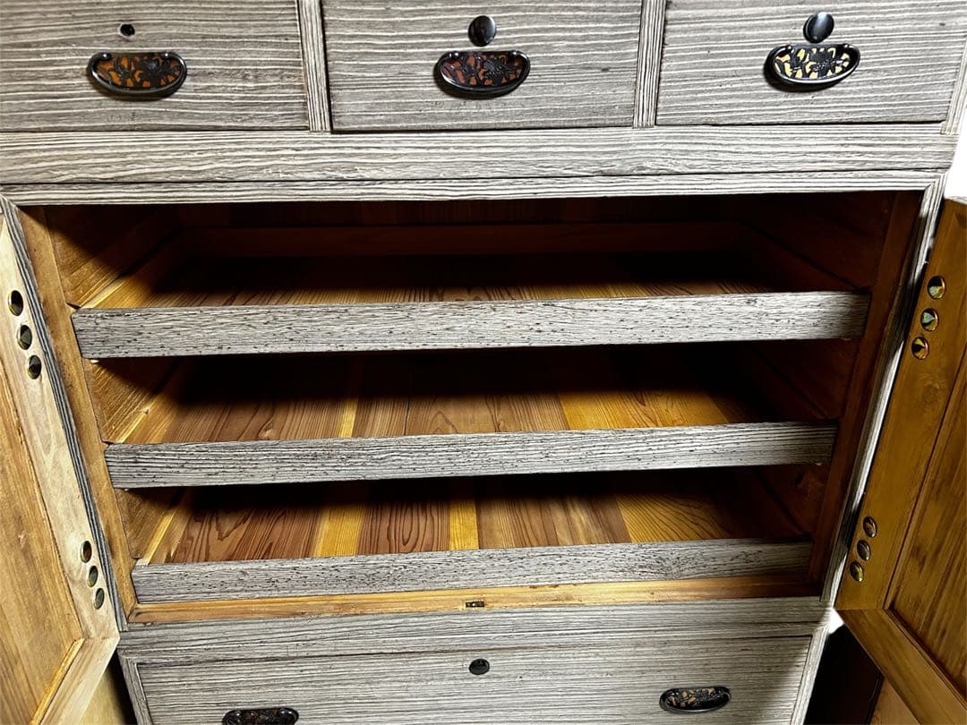 【送料込み】桐箪笥/収納/衣装箪笥/昭和レトロ/古民家/和家具/着物/和箪笥