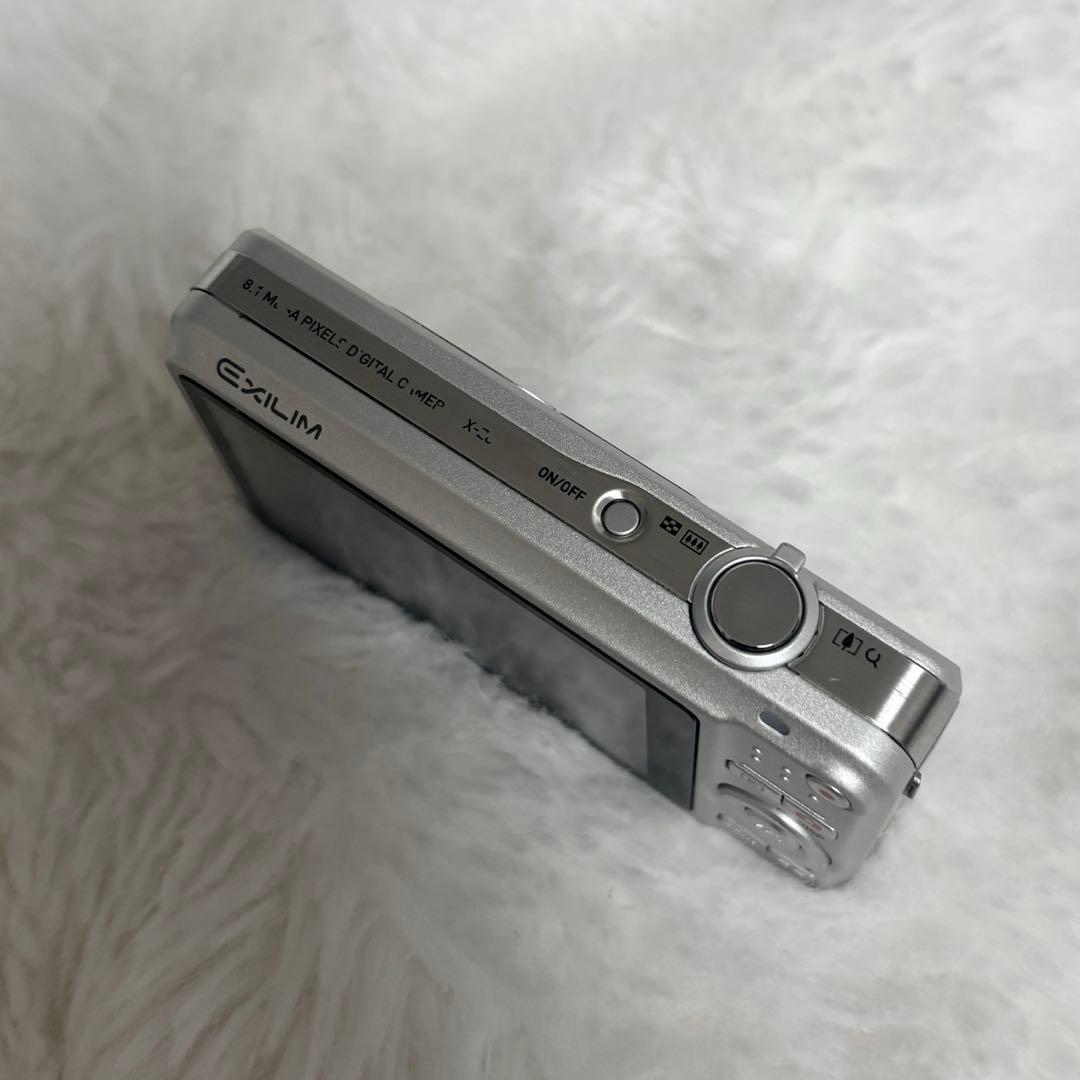 【CASIO】 デジタルカメラ EXILIM EX-Z80 シルバー