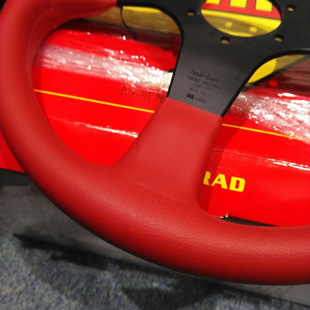 モモ momo コルセ corse レッド ステアリング