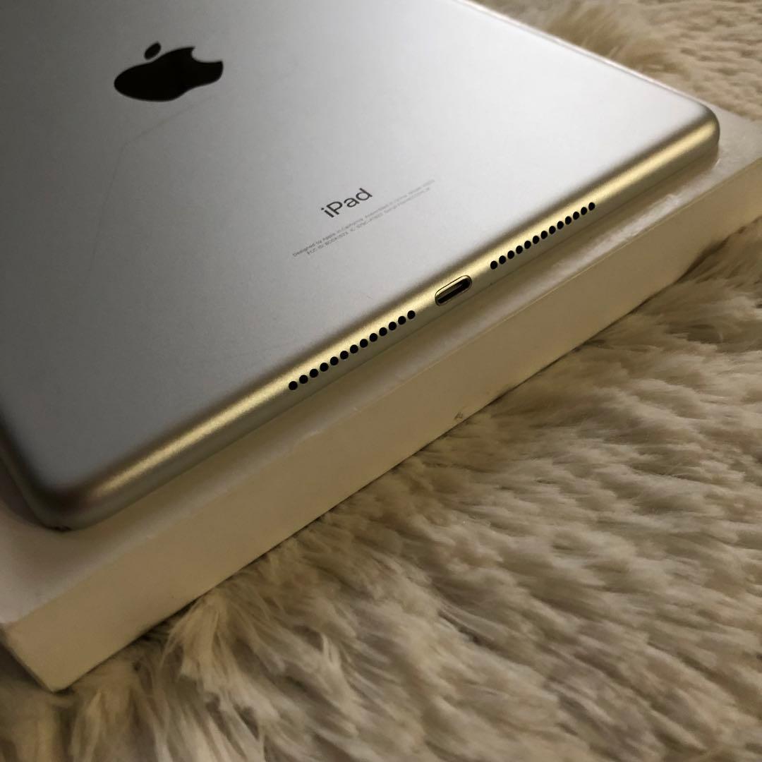 【完動品】iPad 第5世代 32GB SIMフリー【すぐ発送】