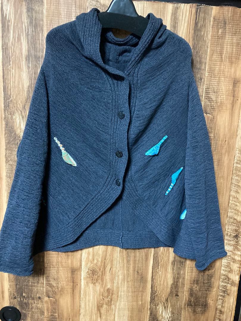 センソユニコ慈雨　スラリット　カーディガン　サイズ 40