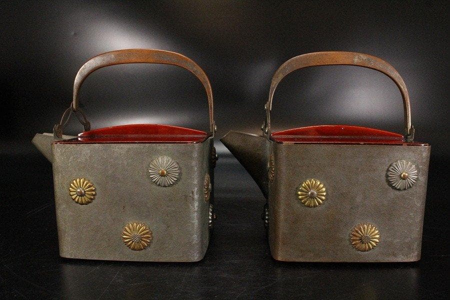 銅製 金銀菊紋 散らし 四方 銚子 酒器 一対 旧家蔵出