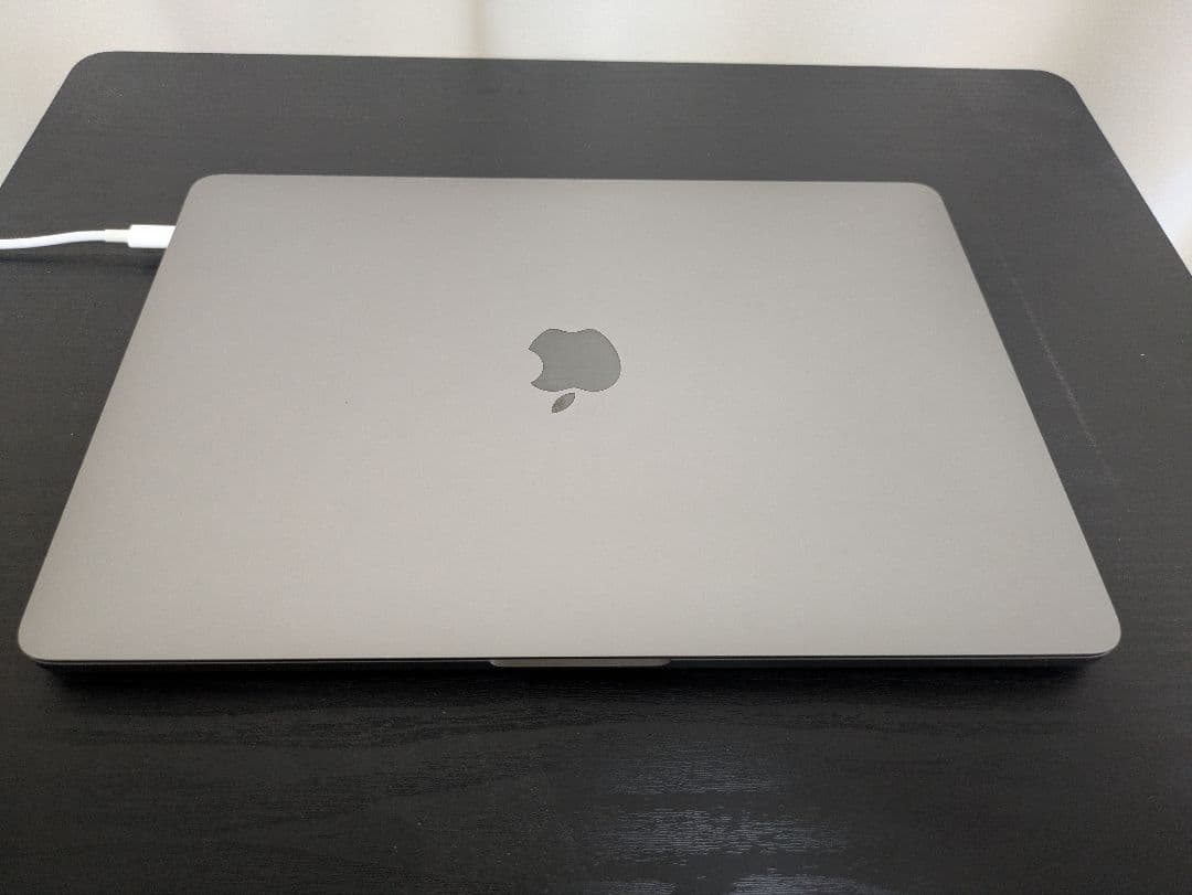 MacBook Pro 13インチ 2020 USBハブ付き