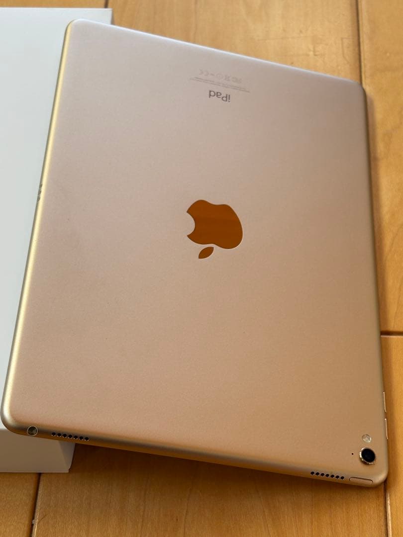 【美品】iPad Pro 9.7インチ　A1673