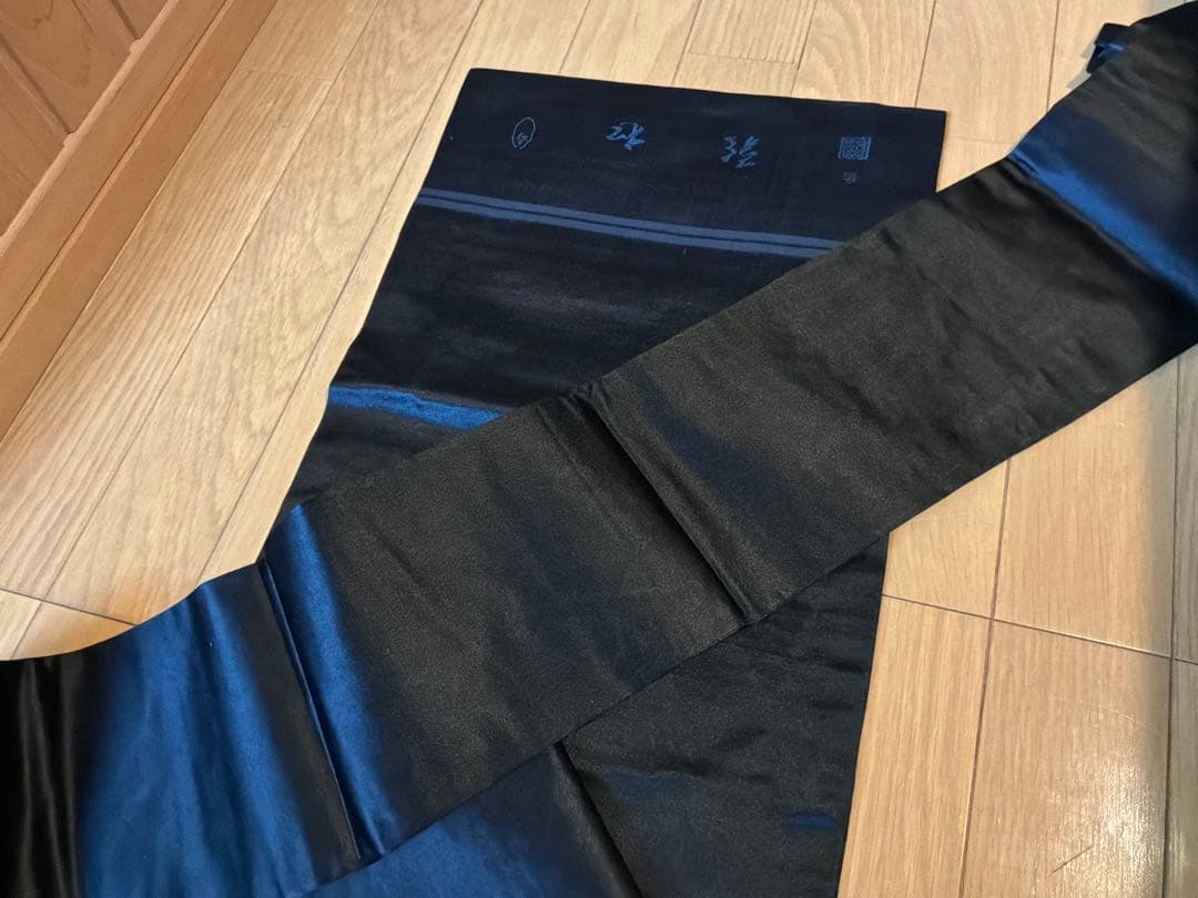 【極美品】正絹 名古屋帯 高級刺繍 梅に鳥 黒地 落款あり 長尺 上品　上質