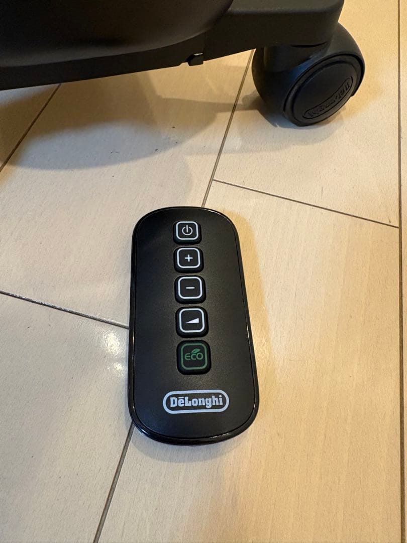 デロンギ マルチダイナミックヒーター MDHU12-BK 美品　オイルヒーター