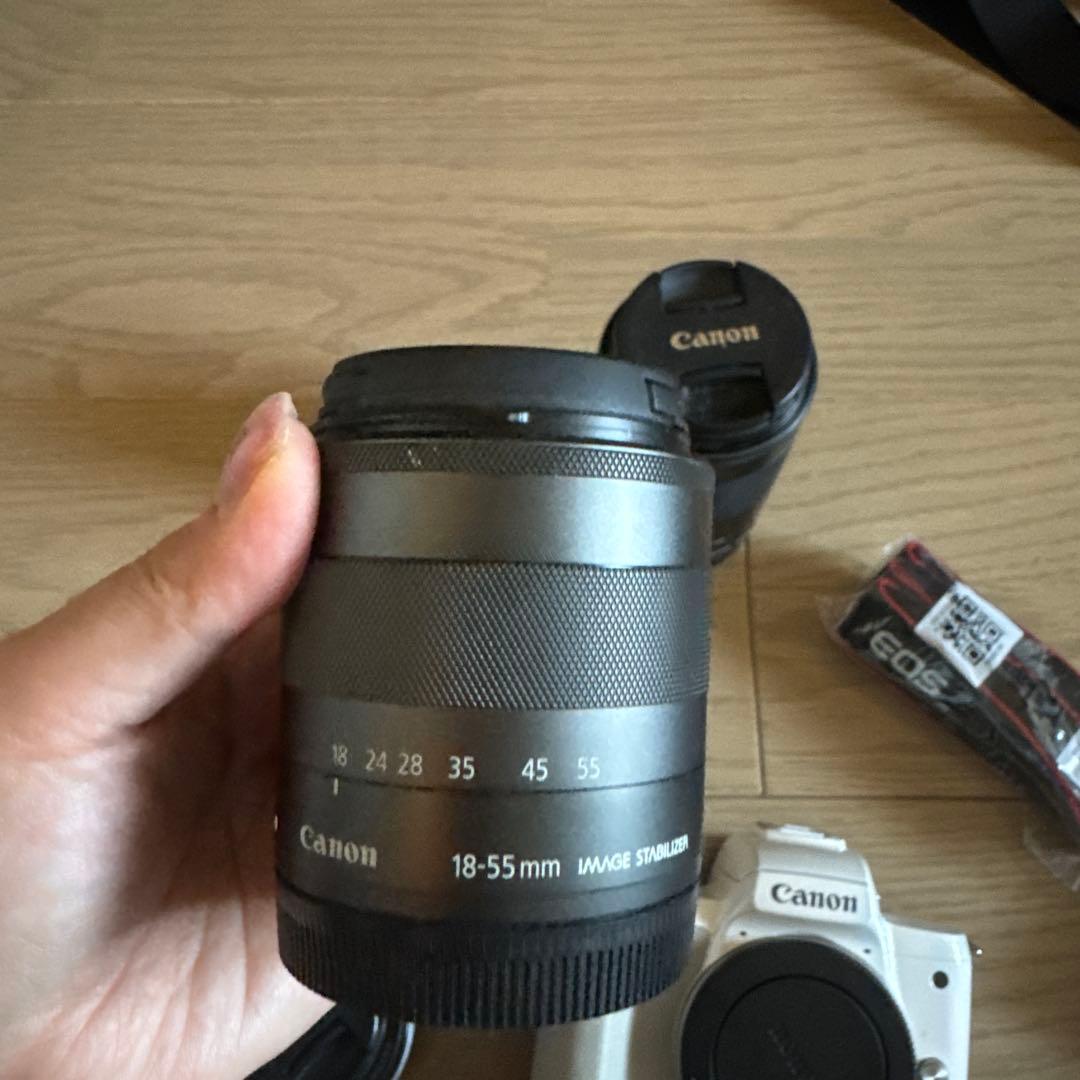 Canon EOS kiss M ミラーレス一眼 ホワイト 3本レンズ付き
