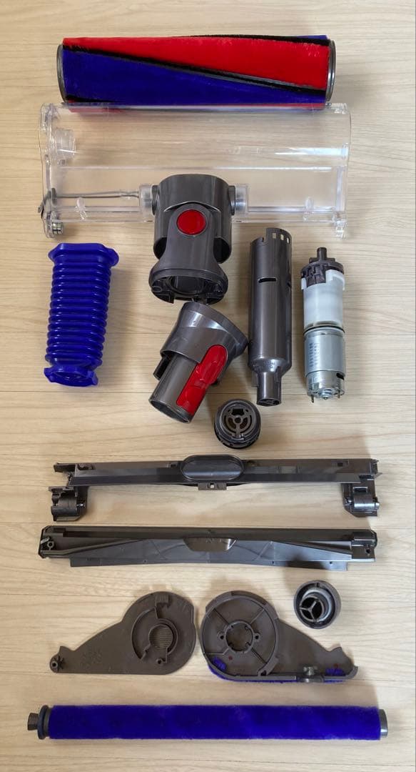 ダイソン掃除機　v8 sv25 分解洗浄 スタンド付き