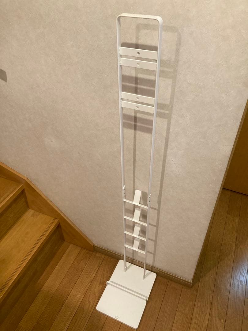 ダイソン掃除機　v8 sv25 分解洗浄 スタンド付き