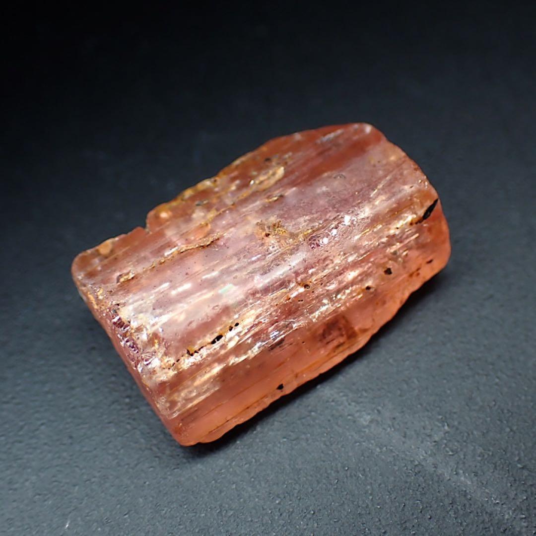 【ブラジル/ミナスジェライス産】インペリアルトパーズ原石