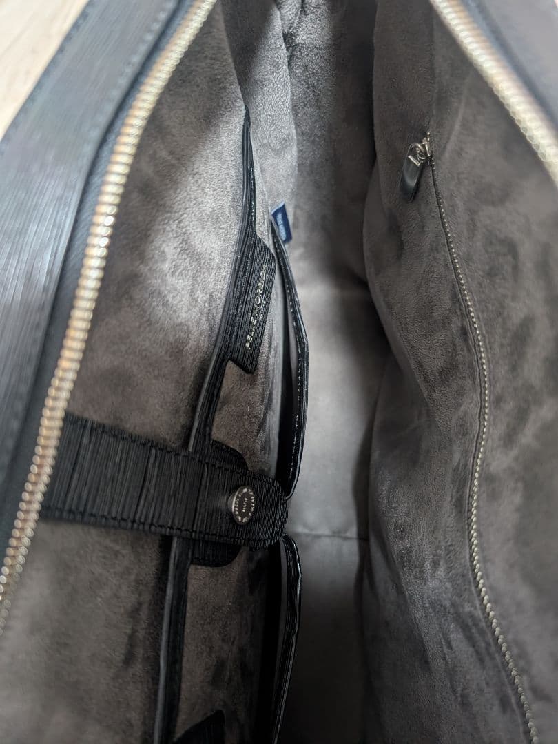 ペッレモルビダ キャピターノCA201 ブリーフバッグ(1室タイプ)クリーナー付