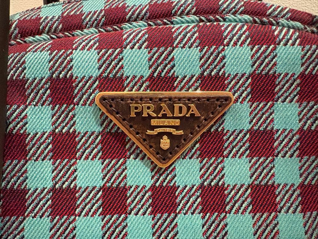 PRADA バッグ　紗栄子