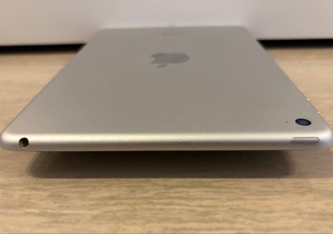 Apple iPad mini 4 16GB A1538 美品バッテリー92%