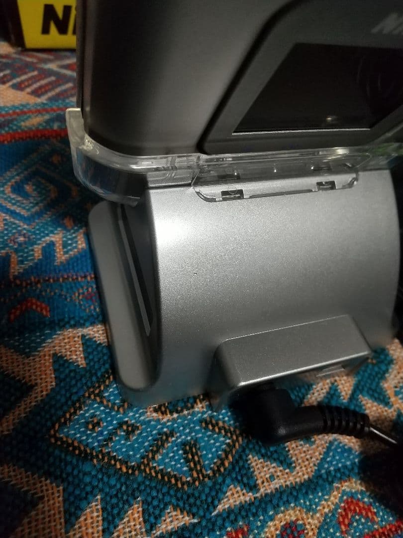 ニコン COOLPIX SQ 元箱、バッテリー3個付き