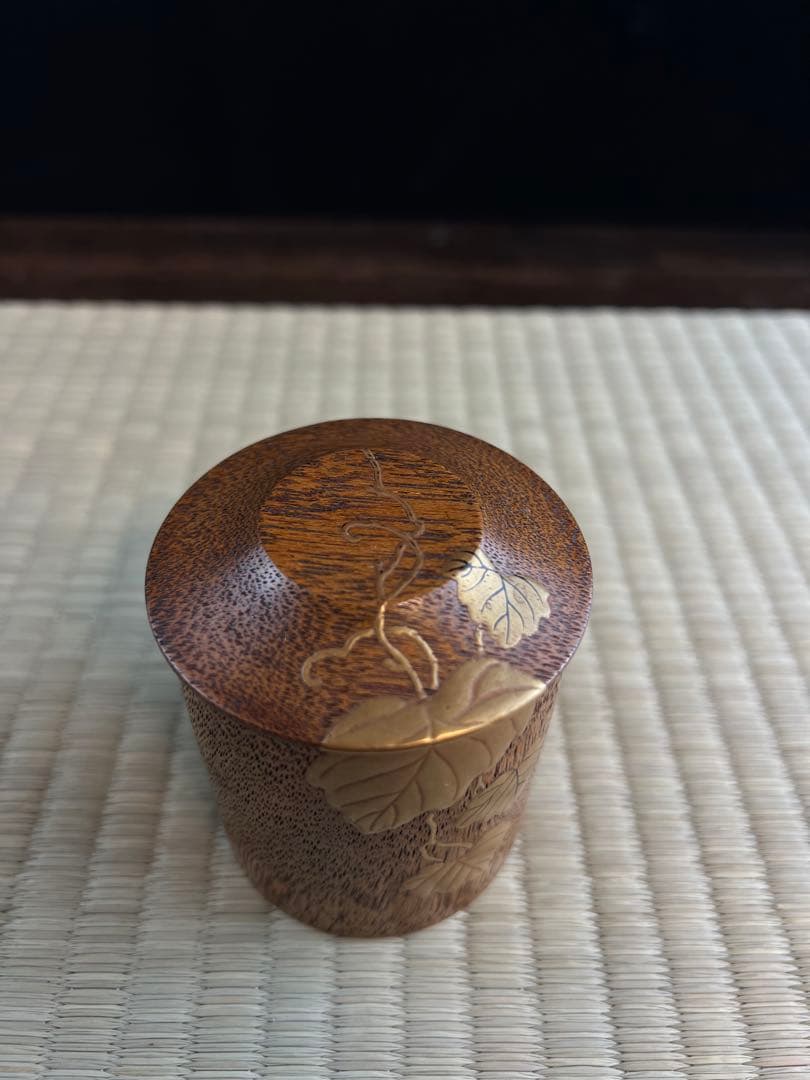 木製葉彫刻棗 箱付き 茶道具　茶入れ　骨董