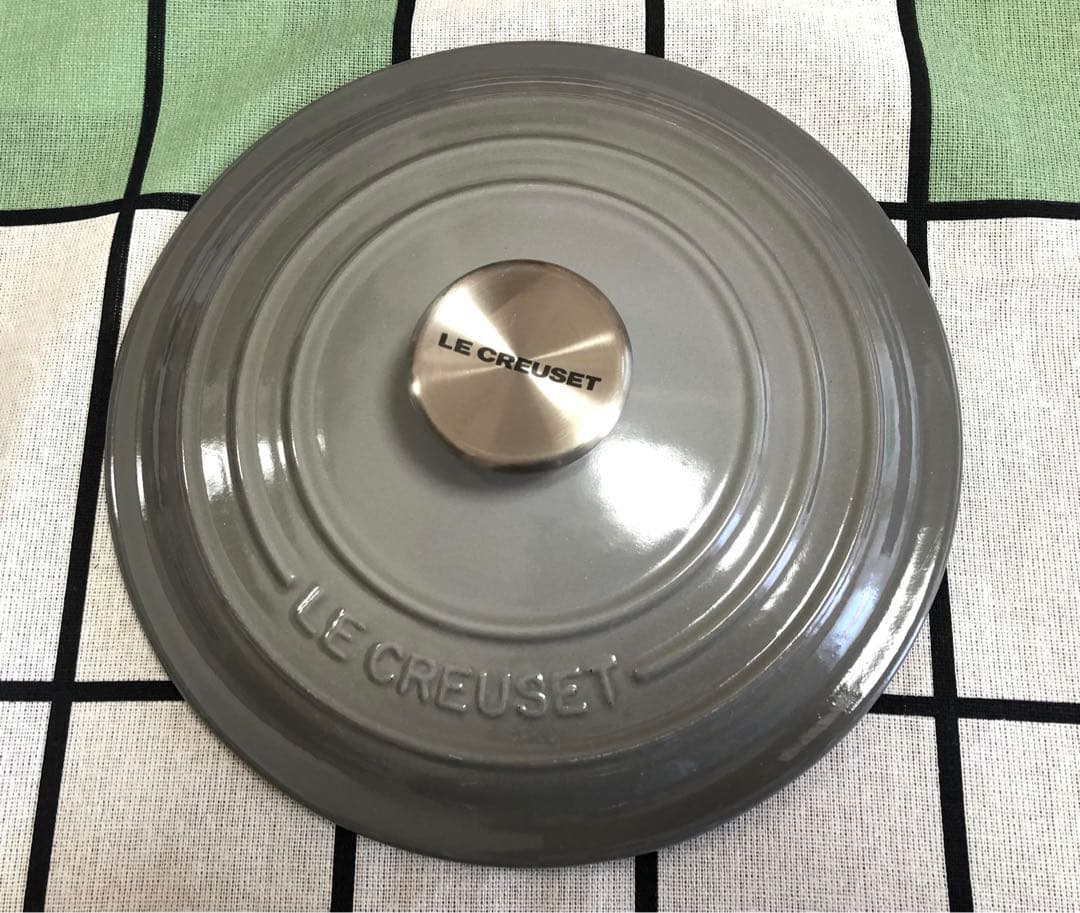 ル・クルーゼ Le Creuset ココット・ロンド 20cm ミストグレー