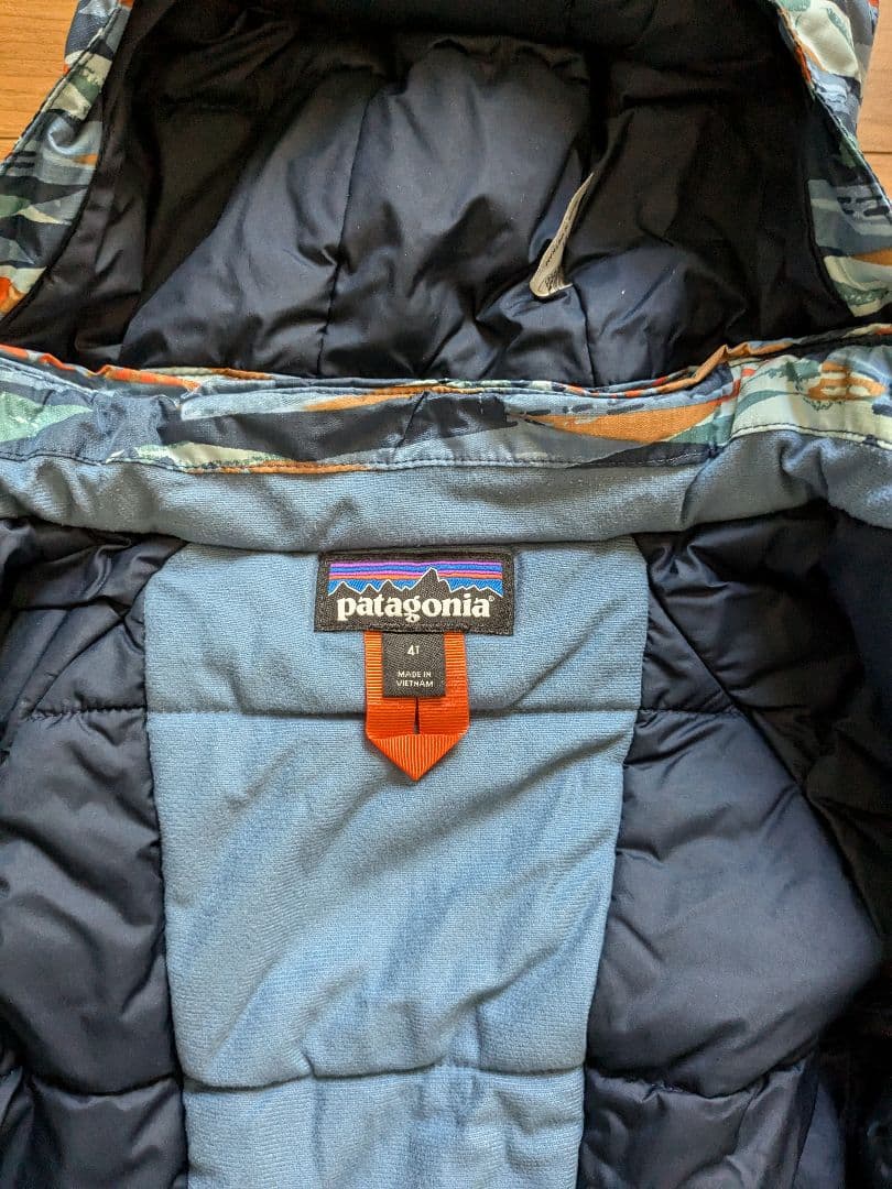 週末までお値引中　パタゴニア　キッズ　スキーウェア　100