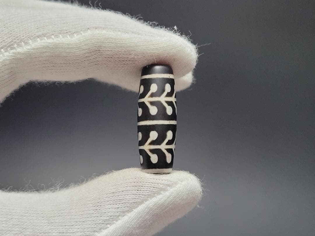 古代 黒瑪瑙 ビーズ 玉 装身具 時代物 高さ約2.9cm