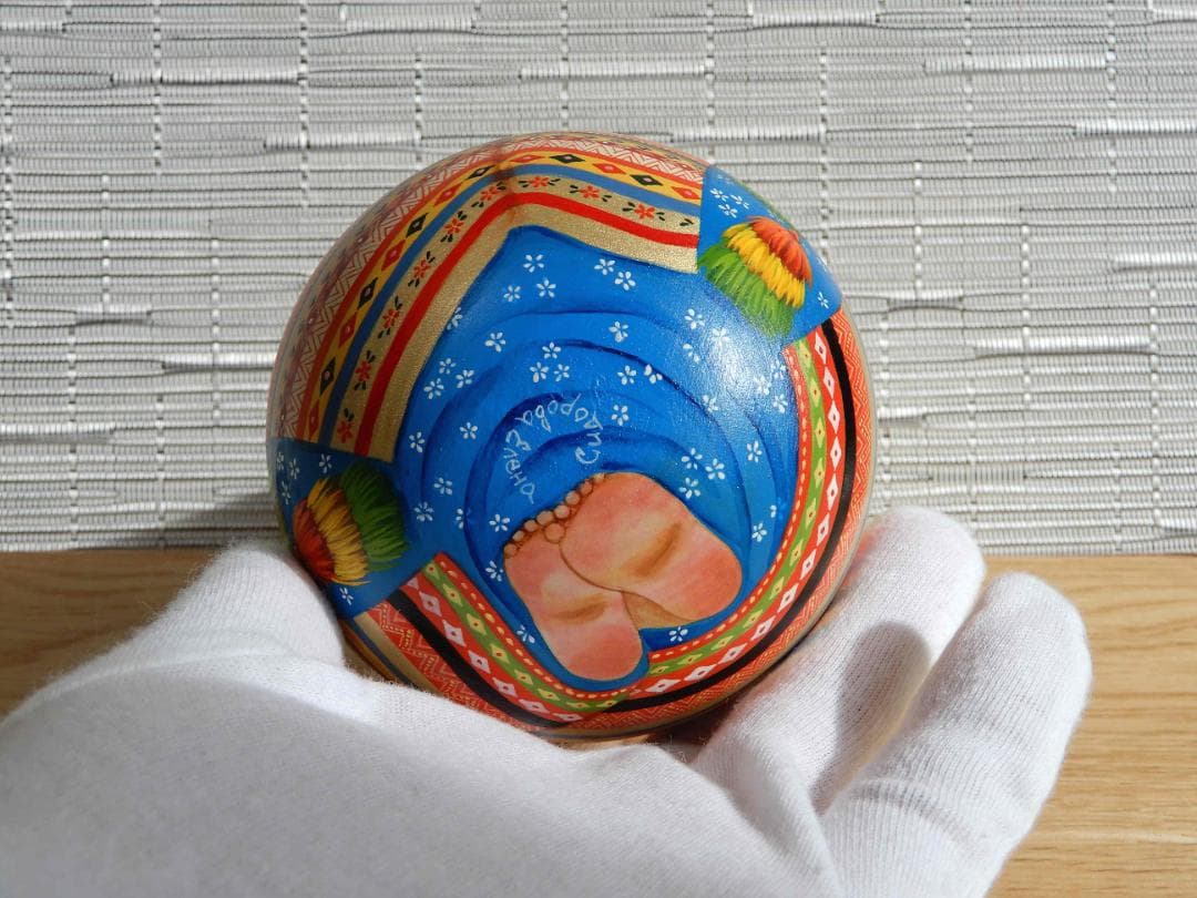 エレナ・シドロワ　カラフルな民族衣装のおきあがりこぼし　マトリョーシカ　作家もの