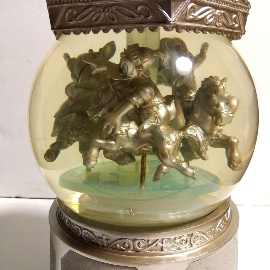 ディズニー　オルゴール　スノードーム　メリーゴーランド