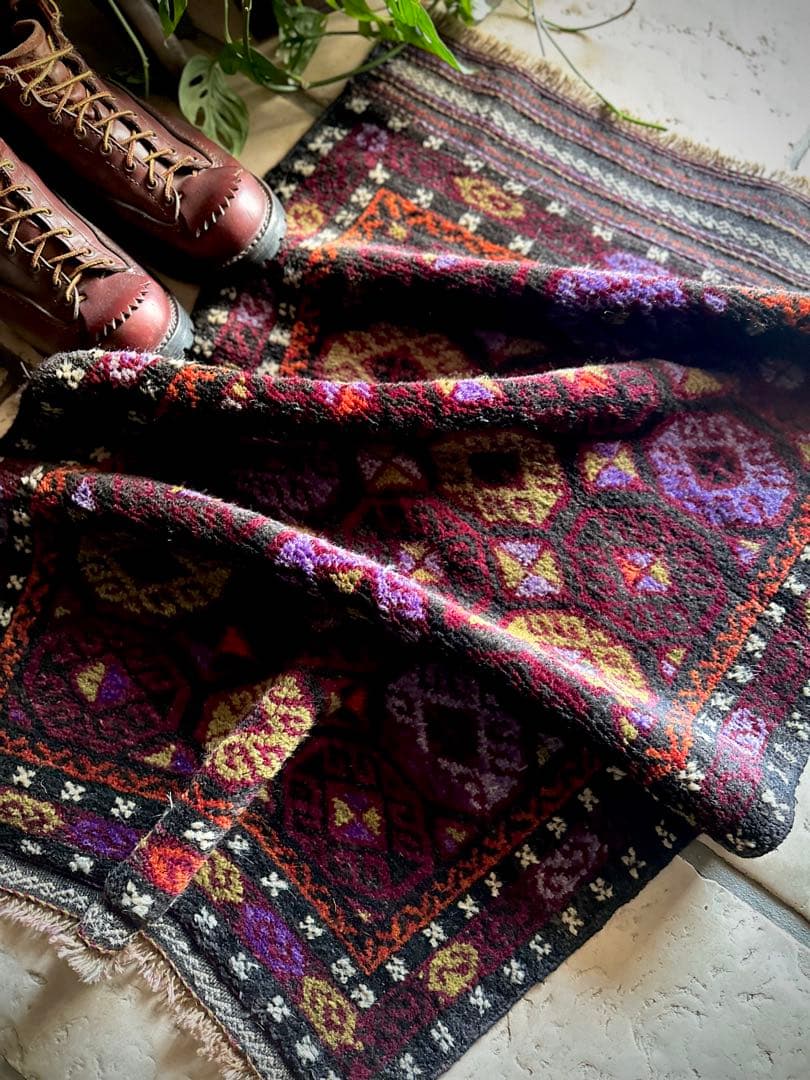 トライバルラグ　ヴィンテージラグ　バルーチ族　アフガンラグ　プリミティブアート