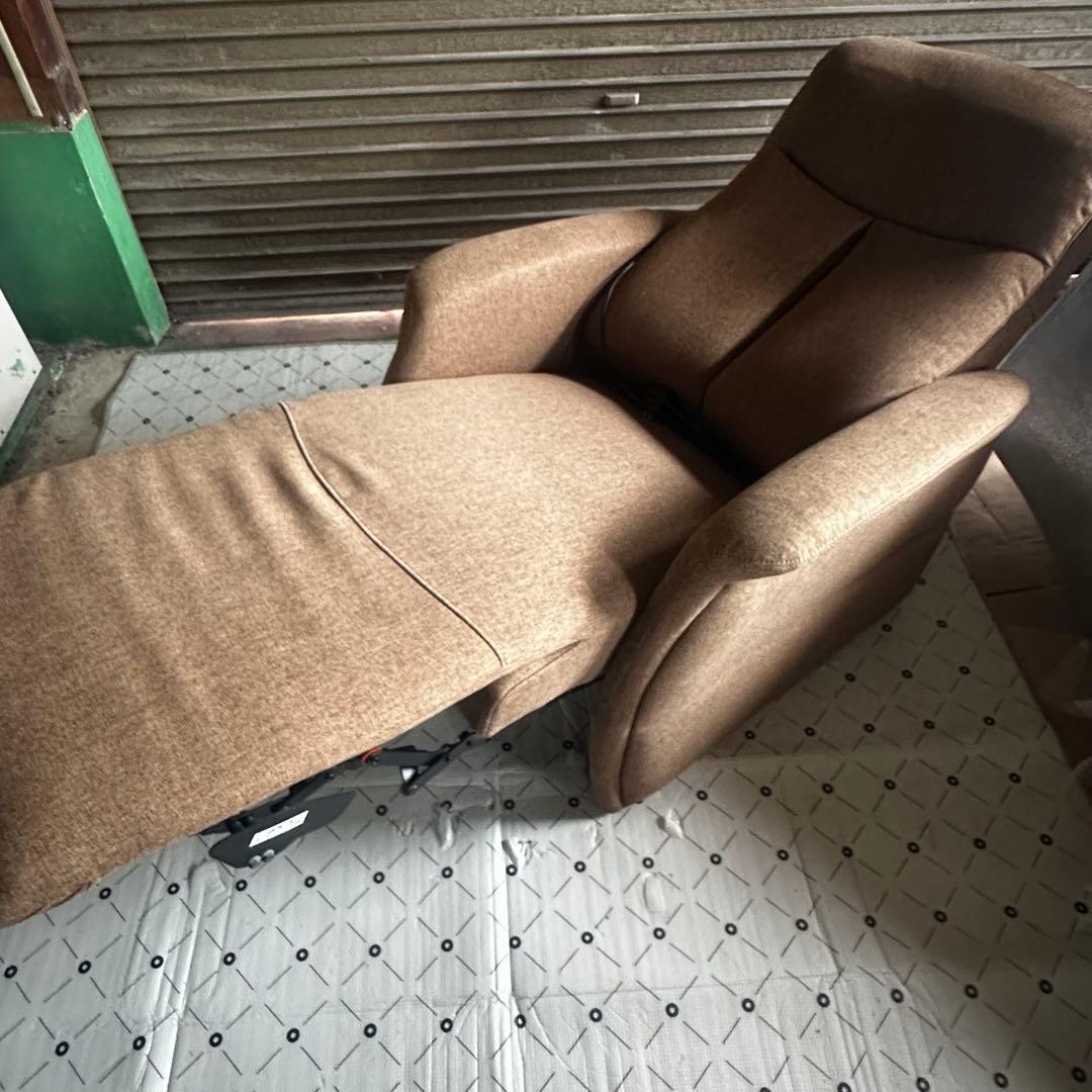 ニトリ 電動リクライニングソファ コンフェ 1人掛け パーソナル 布