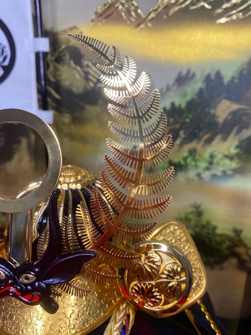 徳川家康公之兜　東京久月　五月人形　家紋付き兜飾り　オルゴール付きガラスケース入