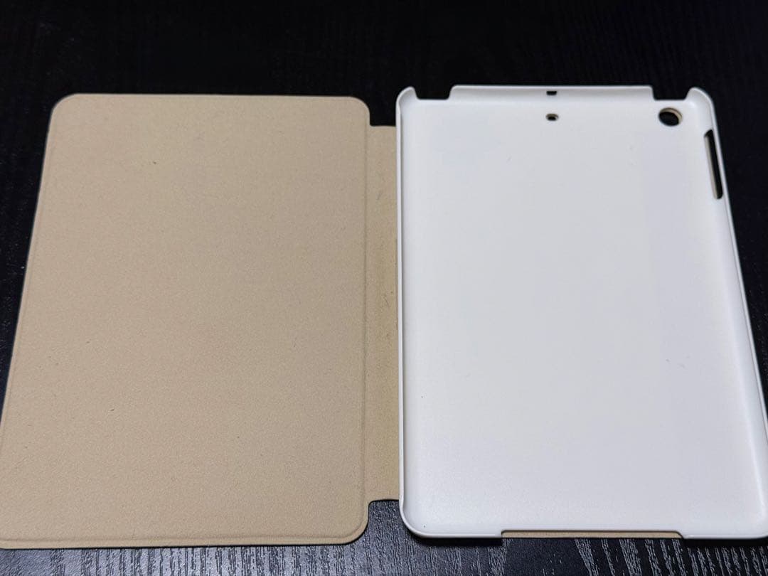 iPad mini（第1世代）セルラー docomo 16GB ケース付き