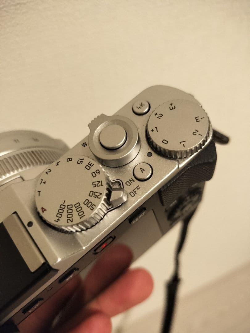 LEICA D-LUX 7 シルバー 本体と付属品