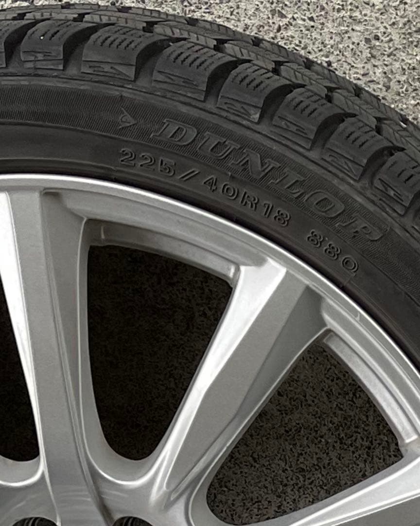 スタッドレスタイヤ プリウス 225 / 40R18 880 PHV GR用