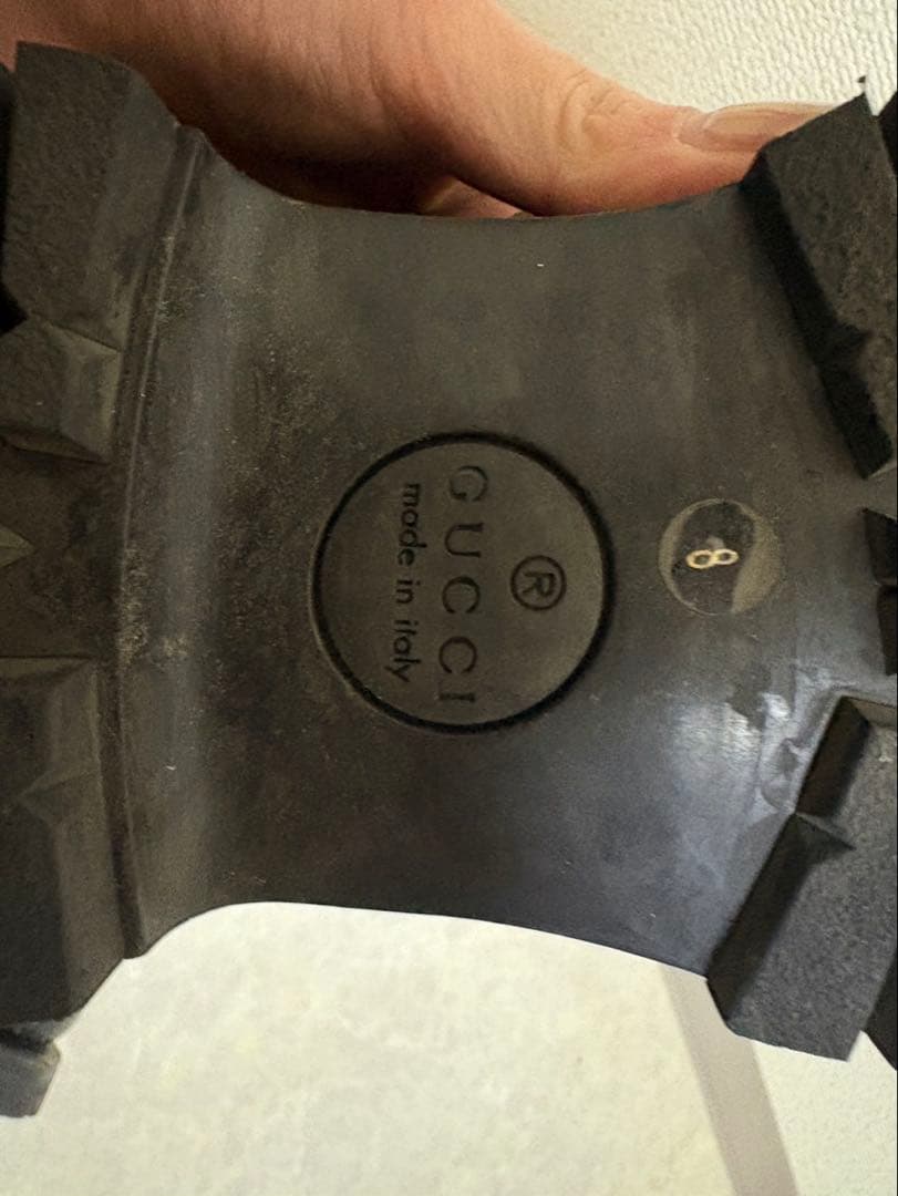 R*o様 GUCCI グッチ　ブラックローファー ゴールドチェーン 蜂刺繍