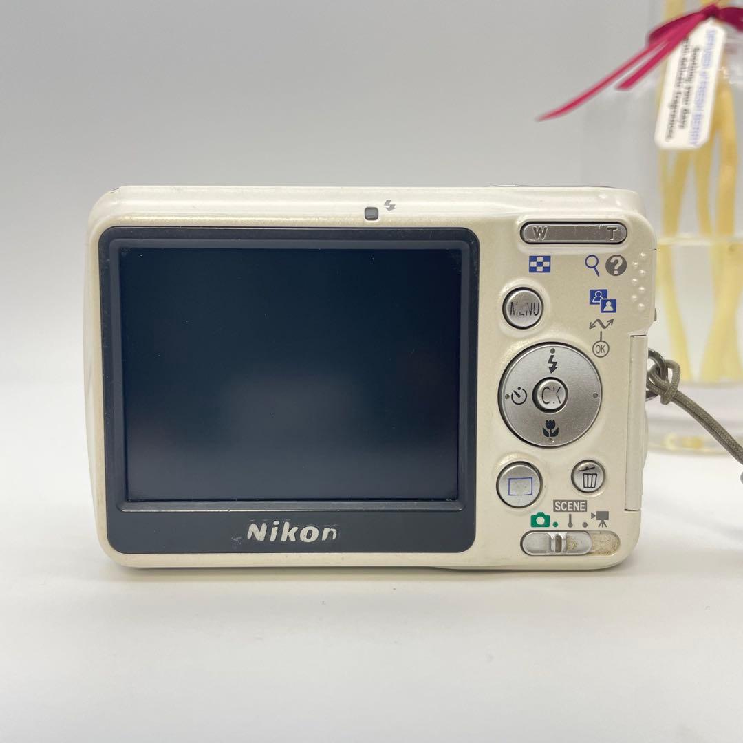 動作確認済✨Nikon coolpix L6✨スマホ転送OK 単三電池 人気の白
