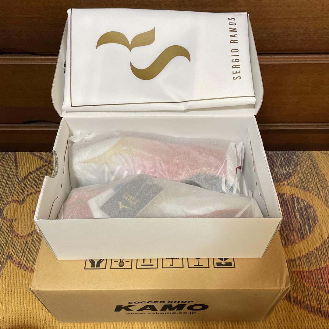 ミズノ サッカースパイク　MIZUNOαセルヒオ・ラモス 27cm新品未使用品