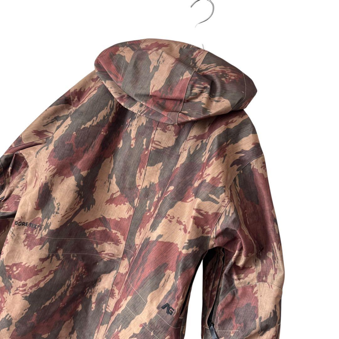 美品　バートン アナログ 3L ゴアテックスJK M カモ