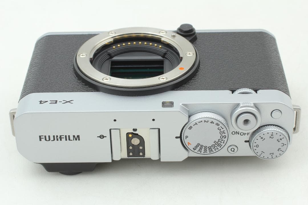 サムレスト付き Fujifilm X-E4 ミラーレスカメラ XC15-45mm