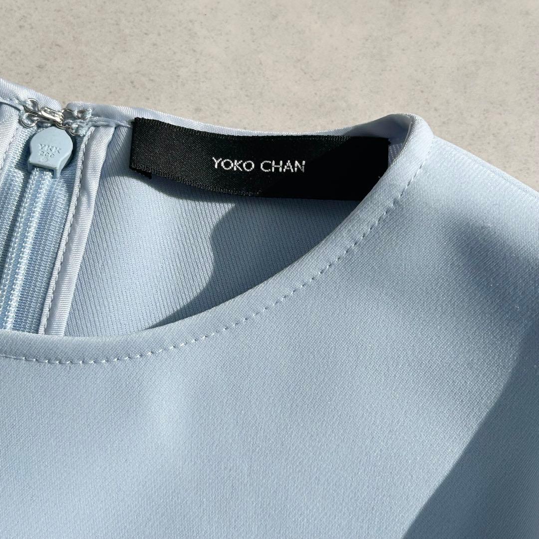 ヨーコチャン　フレアポイントヘムブラウス　ブルー　2023年製　定価7.7
