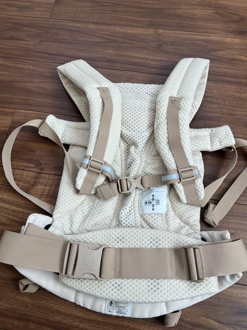 エルゴベビー　オムニブリーズ　ナチュラルベージュ　抱っこ紐