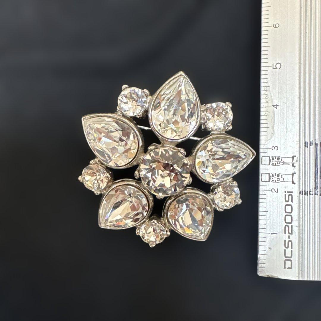 Rene ルネ　ビジューブローチ