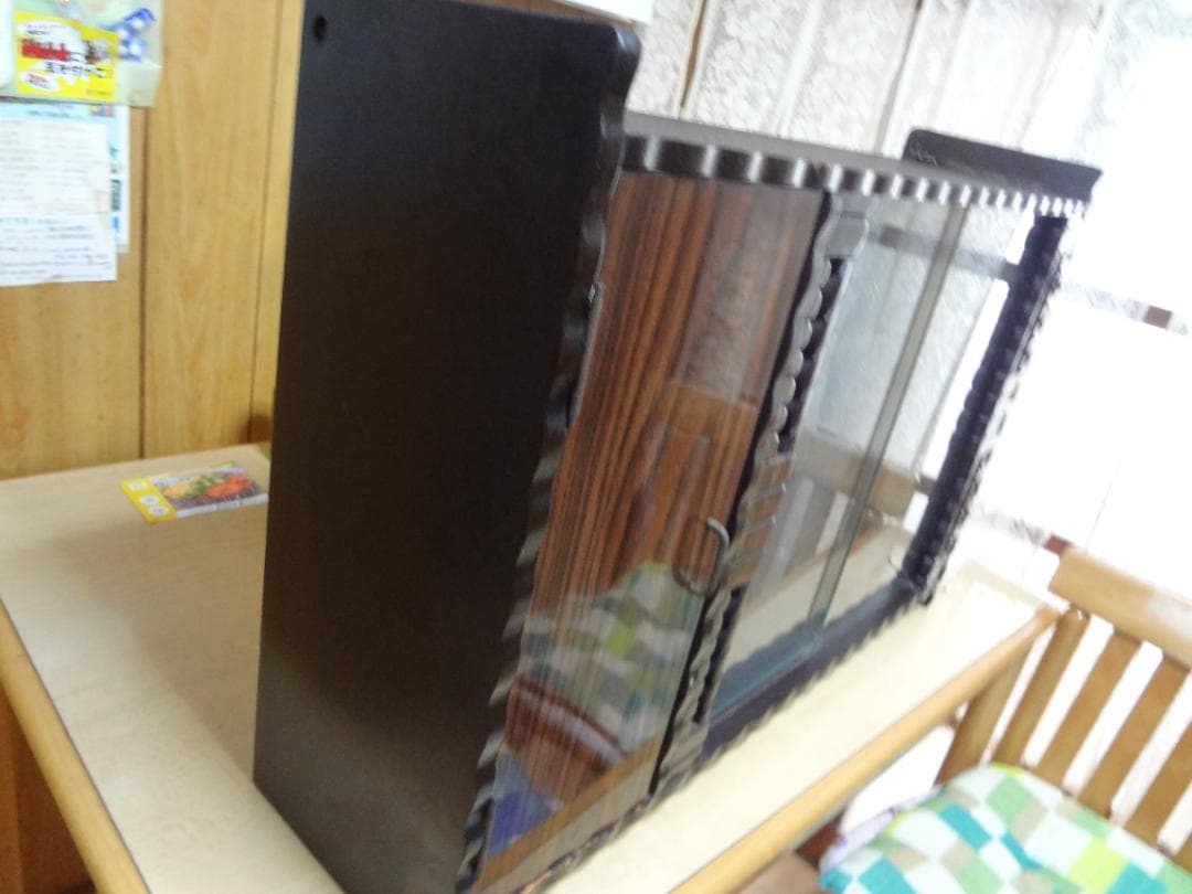 サイドボード　木製　アンティーク家具　お酒のボトルやグラス・食器の収納棚