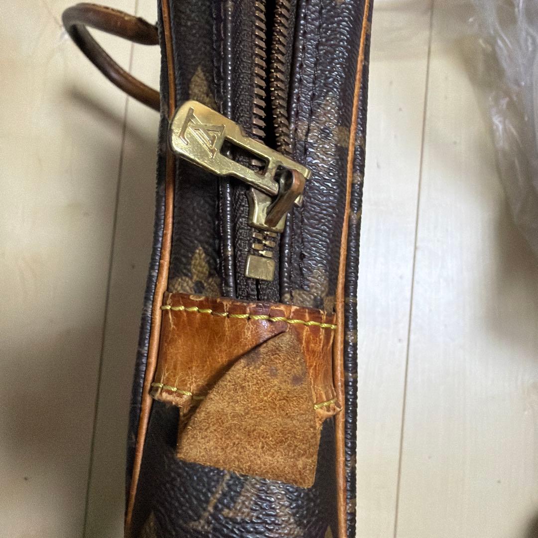 LOUIS VUITTON ルイヴィトン モノグラム ポルトドキュマン