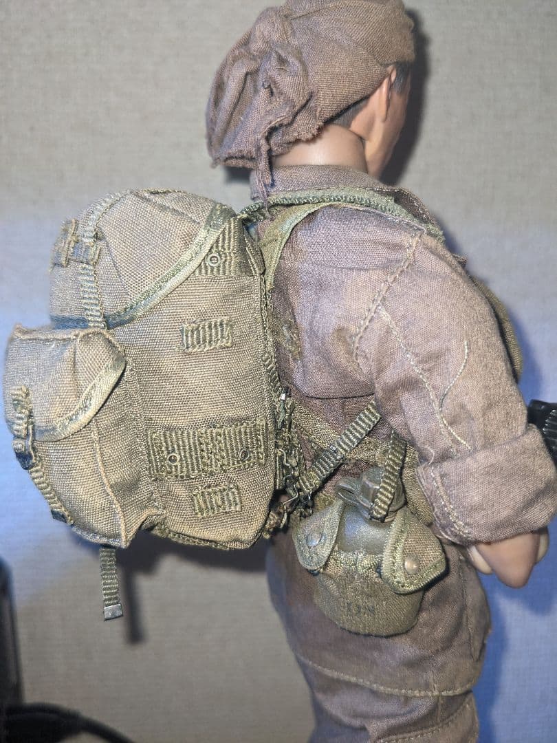 ホットトイズ ボブ・バーンズ軍曹 1/6スケール ルーズ