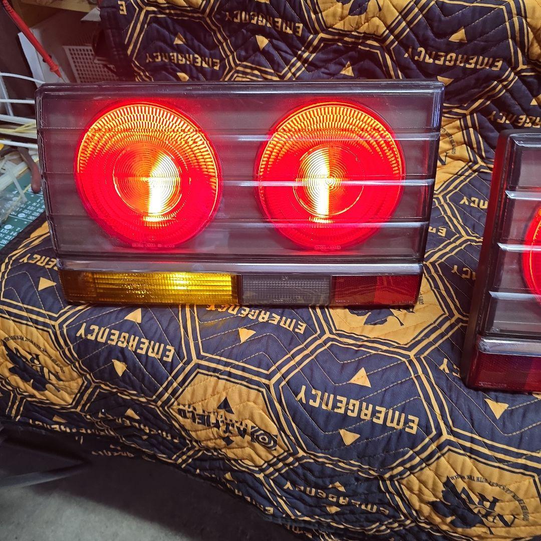 DR30 スカイライン　テールレンズのみ　左右セット　ジャンク品