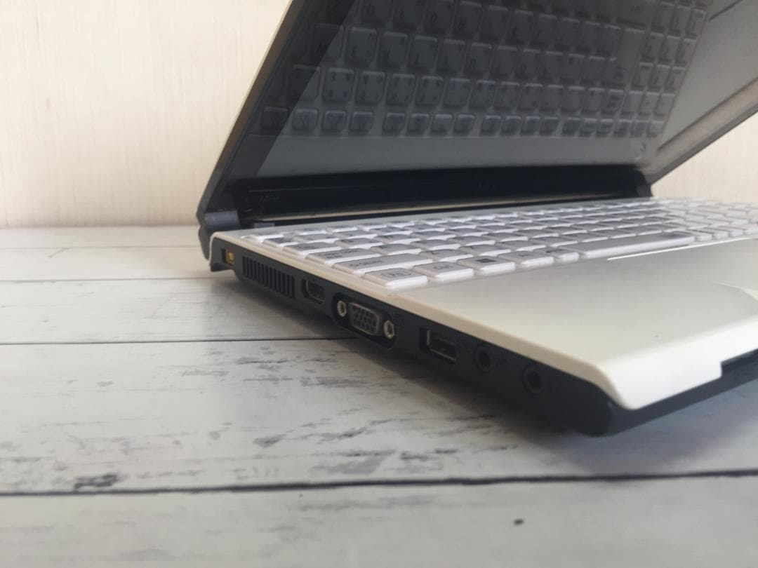 NEC PC-LM750JS613.3型/8G/Office2024/win11