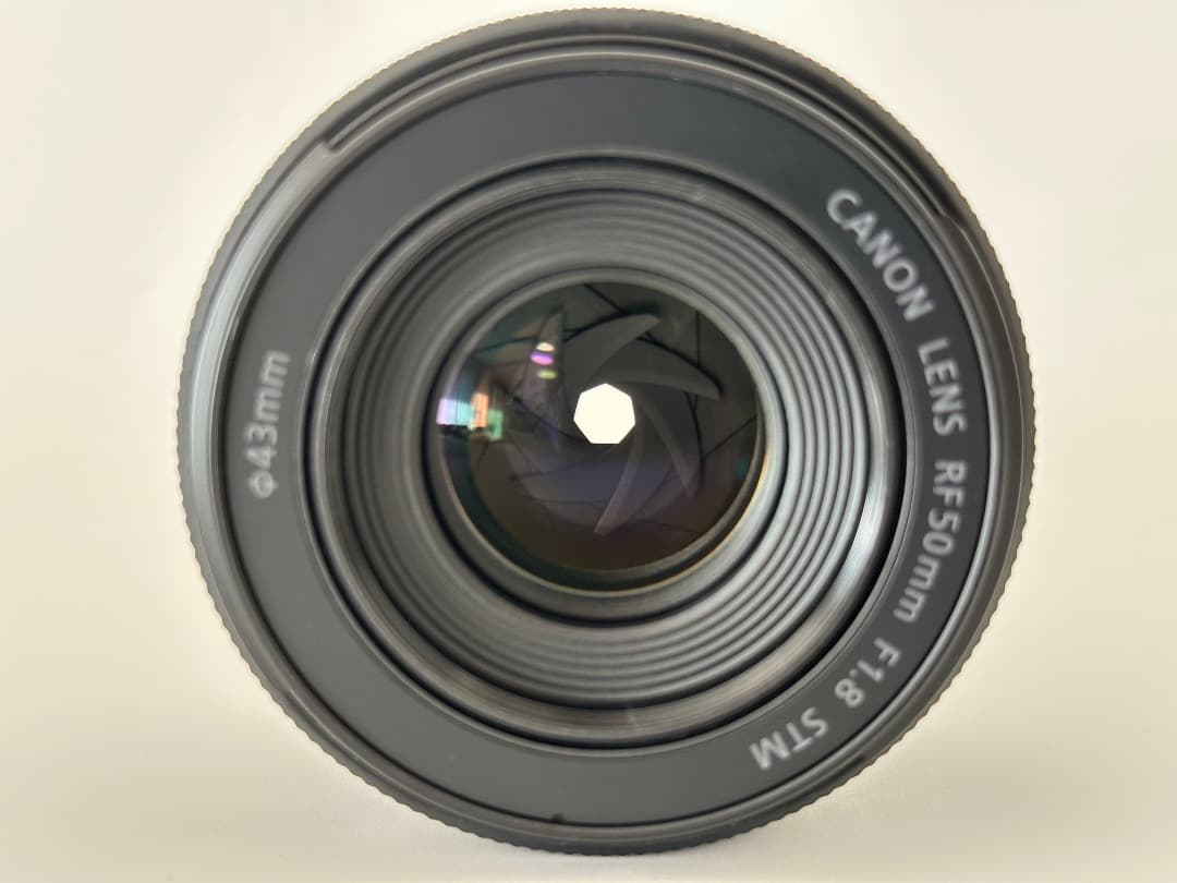 【美品】Canon RF50mm F1.8 STM / フード、フィルター付