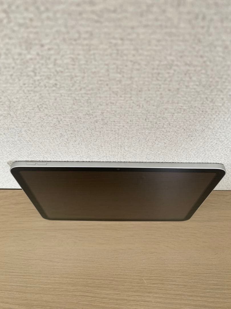 Apple iPad 第10世代(Wi-Fiモデル) 64GBシルバー 本体のみ