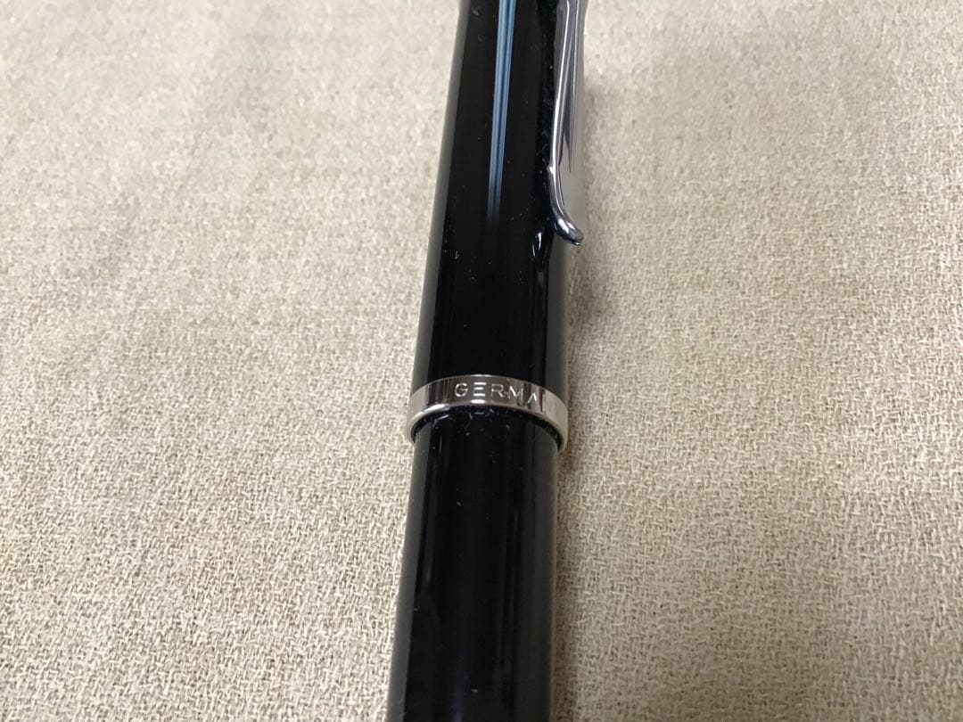 超美品ペリカン万年筆P205BK＋本革ケース新品コンバーター＋カートリッジインク