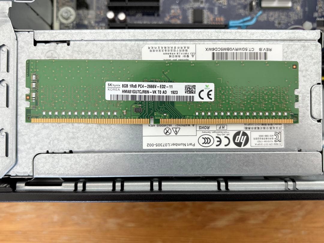 ワークステーション HP Z2 G4 SFF/Xeon/SSD 128GB/DDR4 8GB