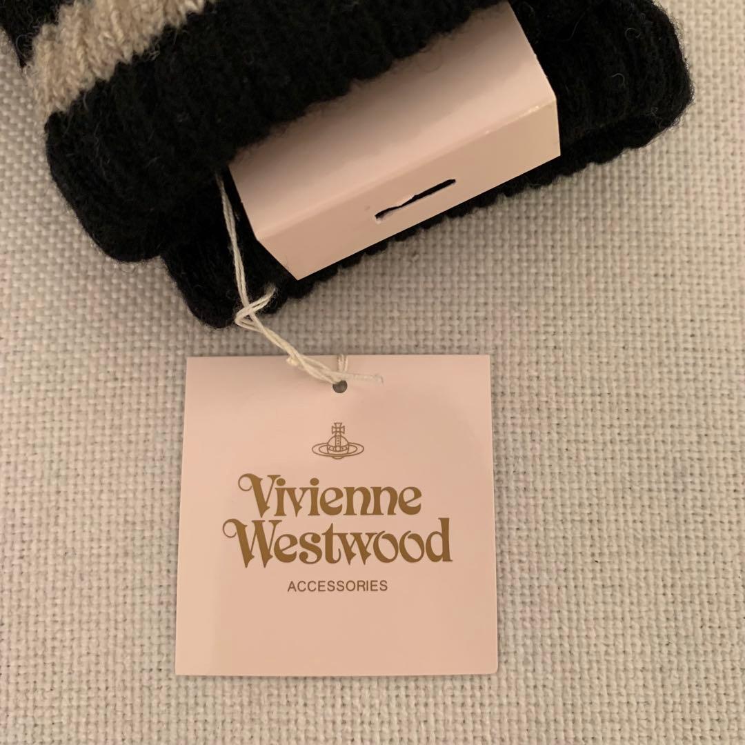 ヴィヴィアンウエストウッド ポンポン付きニット手袋