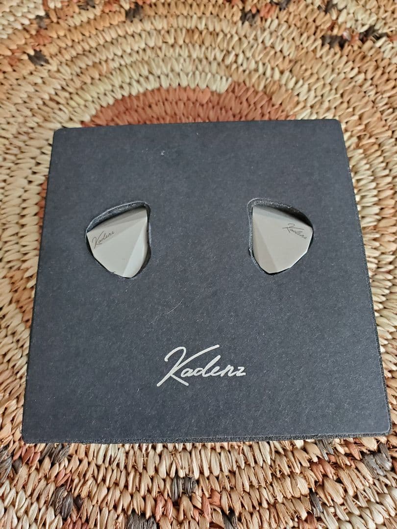 (週末特価・オマケ多数) 水月雨 moondrop Kadenz